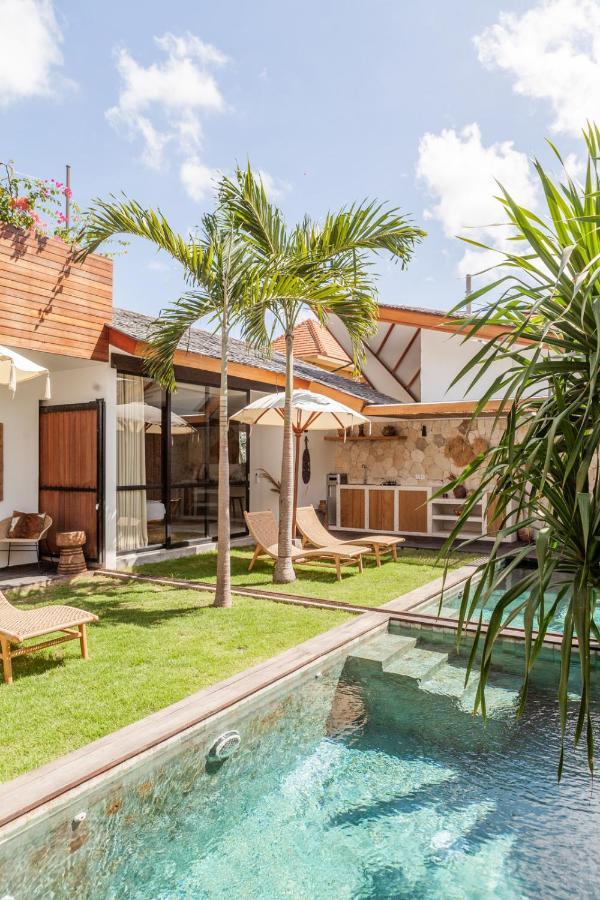 Beyond Bespoke Villas Seminyak Exterior foto